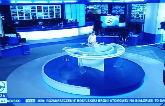 Lektor z autopromocją TVN24 w czasie serwisów informacyjnych