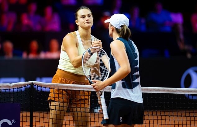 Zdaniem Przysiężnego, Sabalenka znów przegra ze Świątek (fot. Robert Prange/Getty Images)