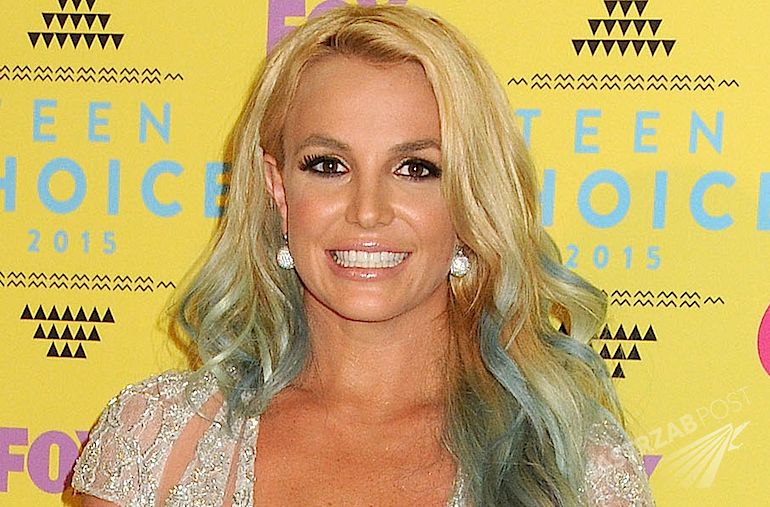 Teen Choice Awards 2015: Dekolt do pasa, zgrabne nogi i tęczowe włosy... Wow! Takiej Britney Spears nie widzieliśmy od lat