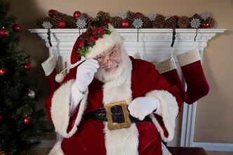 Prawdziwy strój świętego Mikołaja zwraca się przez kilka sezonów. Tak działają prawdziwe agencje Mikołajów