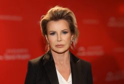 Zwróciła się do Joanny. "Wstyd mi"