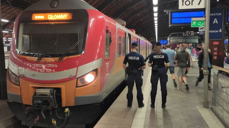 Obostrzenia a Wielkanoc 2021. Czego w praktyce nam nie wolno?