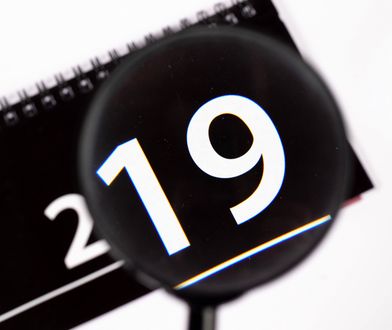 Dni wolne od pracy w 2019 r. Kiedy brać urlop, by wydłużyć wolne?