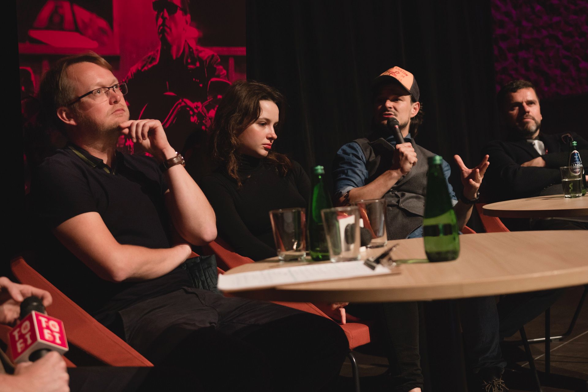 Spotkanie twórców filmu "Oleg" z widzami festiwalu Tofifest w Toruniu. 