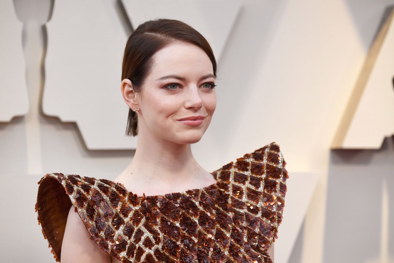 Emma Stone na gali rozdania Oskarów 2019. Jej sukienka budzi zabawne skojarzenia