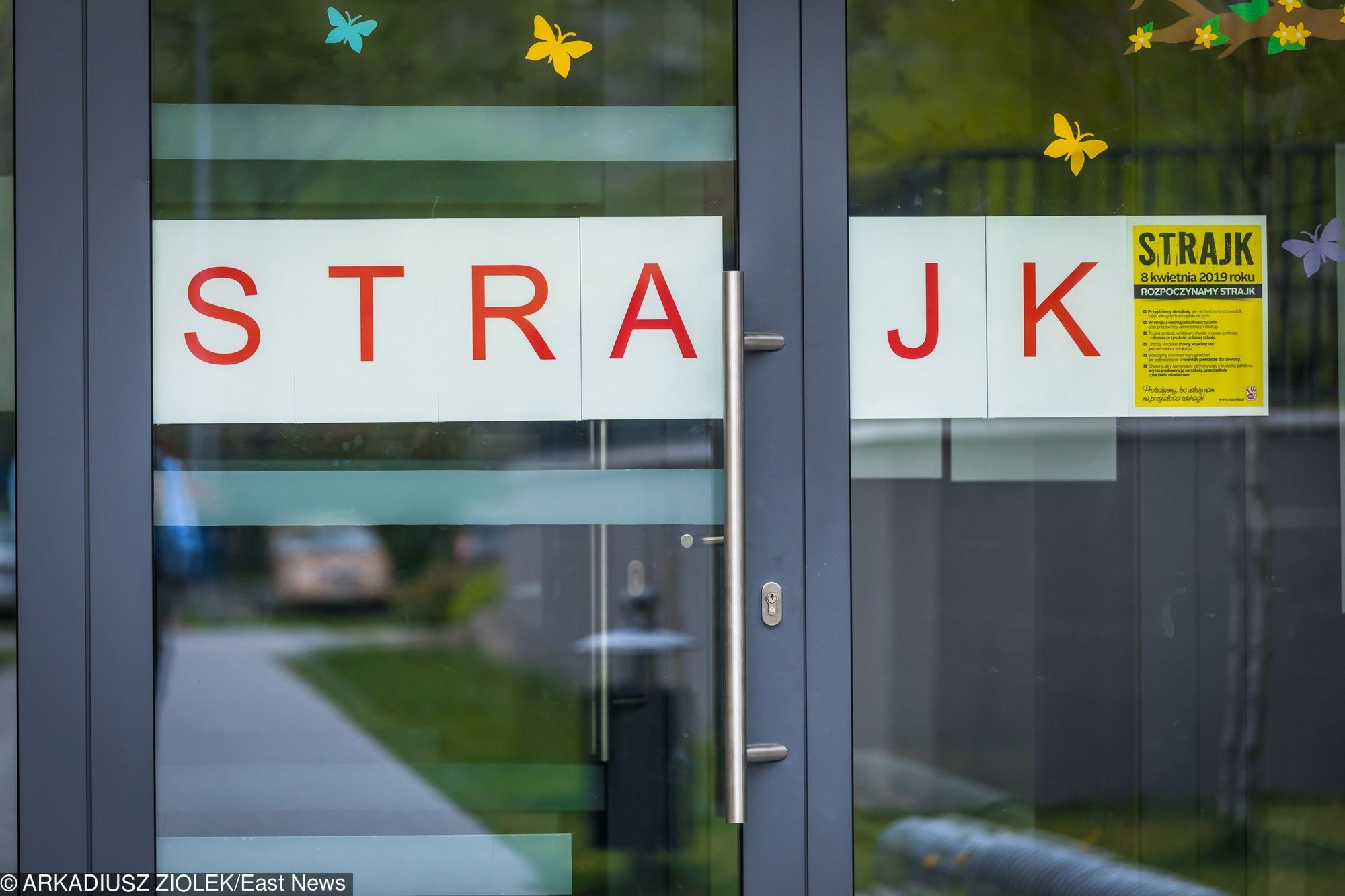 Strajk nauczycieli 2019. Warszawski ratusz proponuje nowelizacje prawa 