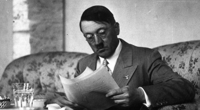 Hitler: mroczny urok dyktatora