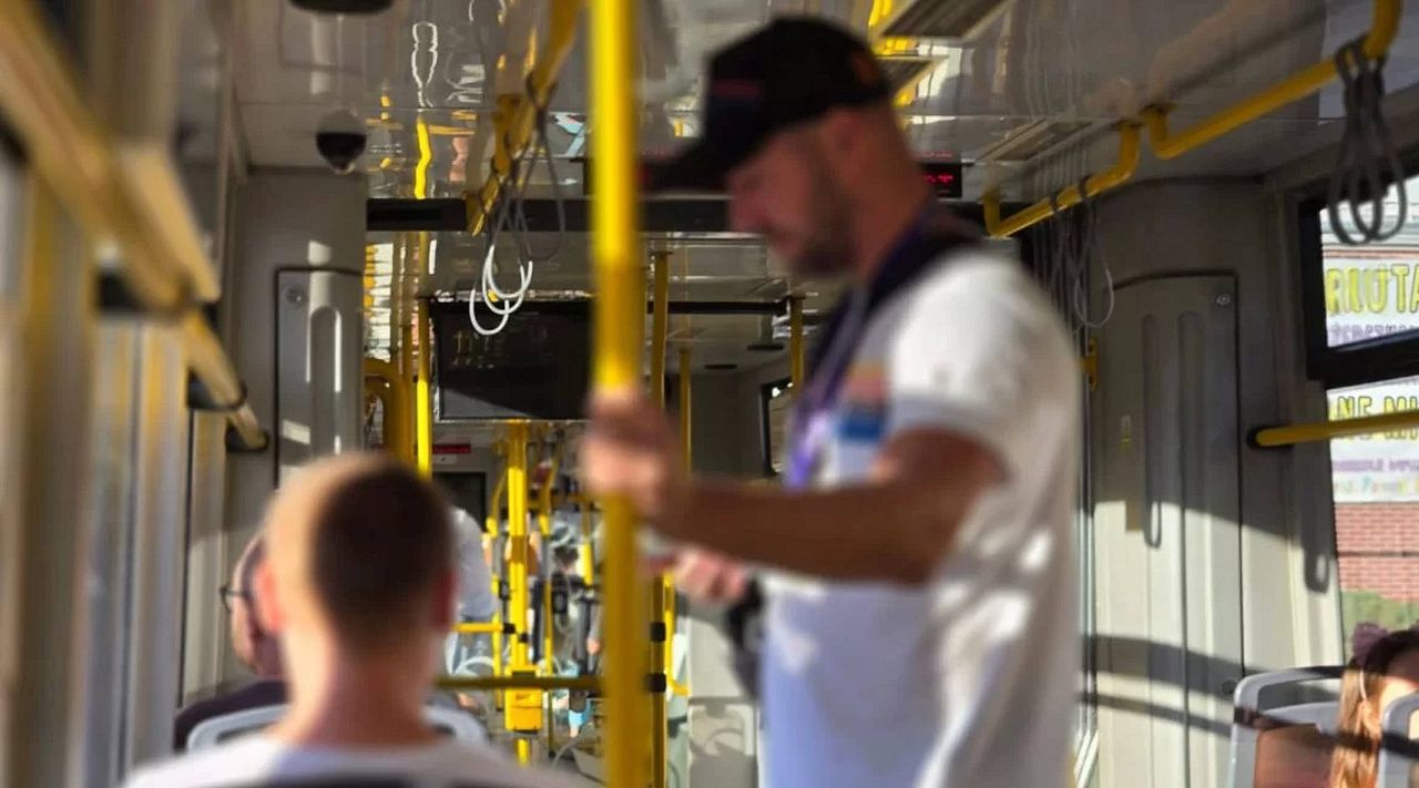 Poznań: Wsiadł do tramwaju po łup, wysiadł z zarzutami. Mężczyzna zatrzymany przez policję