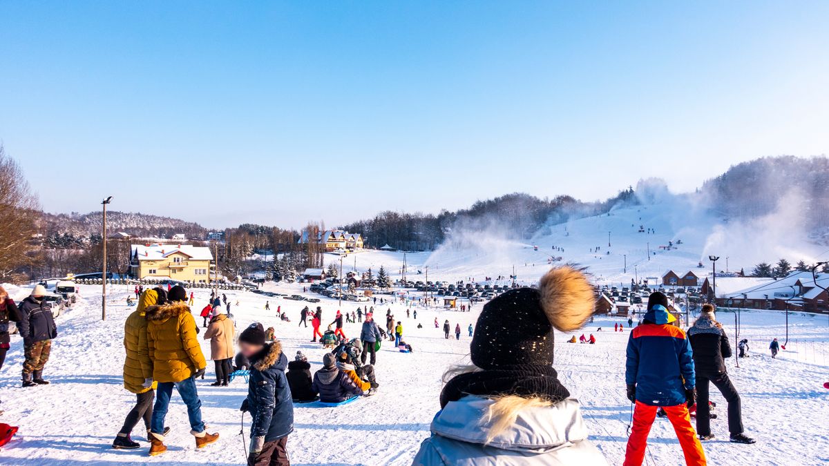 Gwałtownie spada sprzedaż sanek dla dzieci