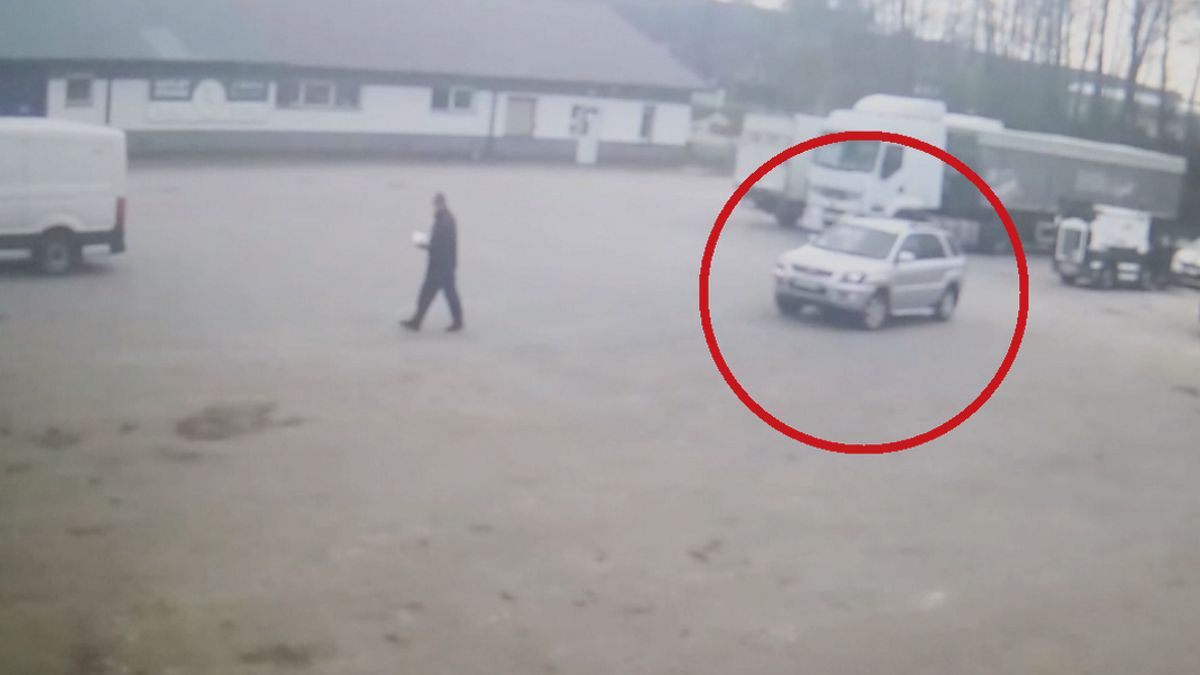 Kierowca potrącił 37-latka