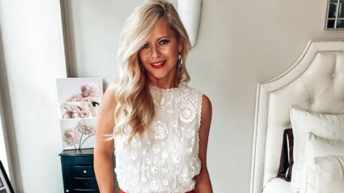 Renae zachwyca urodą. Ma 50 lat