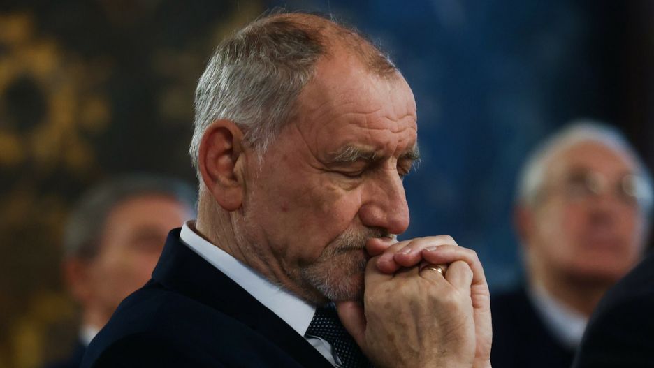 Prof. Micha? Heller laureatem Nagrody Jerzmanowskich
12.12.2022 Krakow Zamek Krolewski na Wawelu . Gala wreczenia Nagrody Polskiej Akademii Umiejetnosci im. Erazma i Anny Jerzmanowskich ks. prof. Michalowi Hellerowi
N/z Jan Duda
fot. Beata Zawrzel/REPORTER
Beata Zawrzel/REPORTER