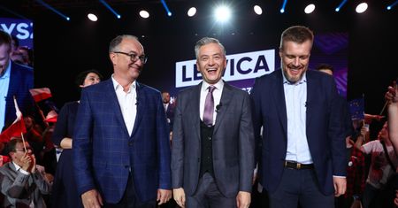 Burza wokół Roberta Biedronia. Ogłosił się kandydatem na prezydenta, a miał czekać na Włodka i Adriana