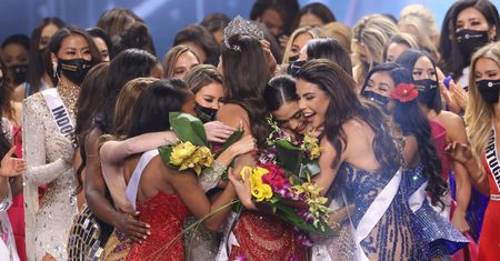 Miss Universe 2020 wybrana! 27-letnia piękność z Meksyku pokazała sporo ciała, ale jeszcze więcej odsłania w sieci. Które miejsce zajęła Polka?