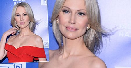 Magdalena Ogórek promuje wiosnę w TVP. Kreacja bajeczna, jednak to torebka za 16 tys. zł zwraca uwagę