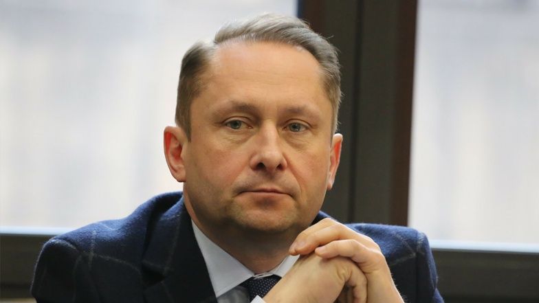 Kamil Durczok godzi się z widmem WIĘZIENIA? "Miewa okresy, kiedy wpada w panikę" - Vimarsana News