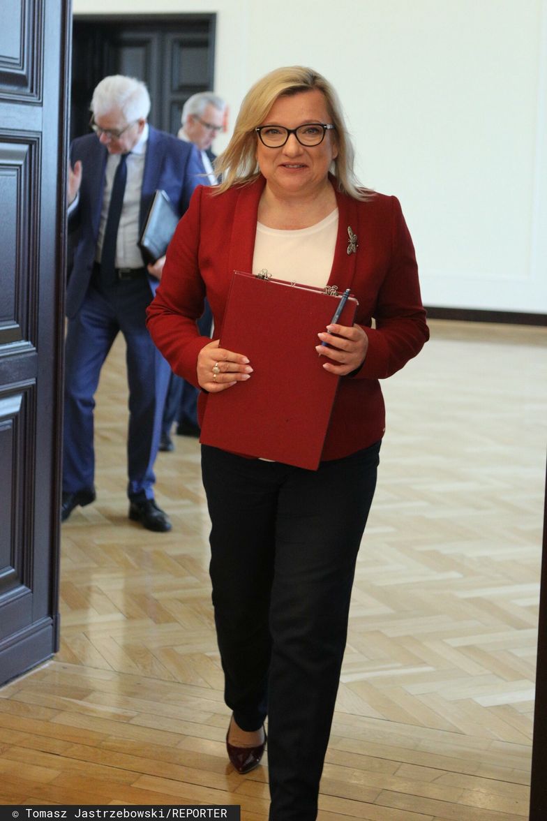 Beata Kempa o karierze kobiet w polityce: "WARUNEK - MĄŻ, który to