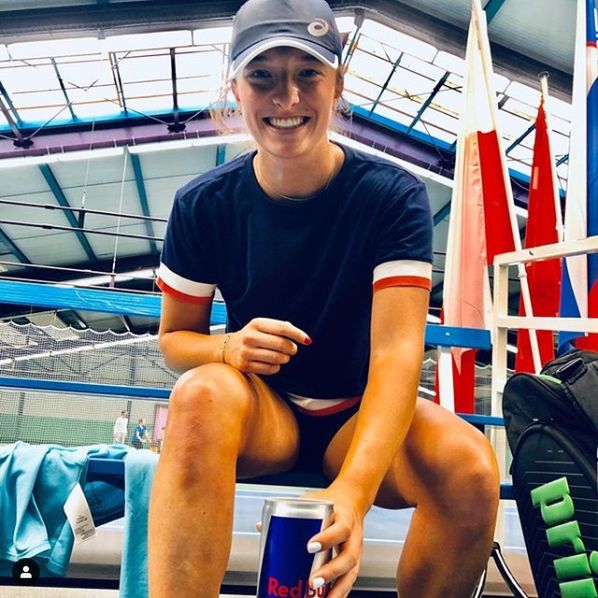 Mama Igi Świątek wspomina drogę tenisistki do sławy: "Była trzymana w sportowej bańce ...