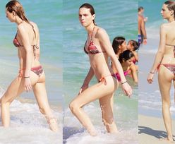 Andreja Pejic w bikini na plaży w Miami! (ZDJĘCIA)