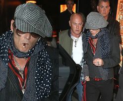 Wyluzowany Johnny Depp opuszcza klub z cygarem w ustach (ZDJĘCIA)