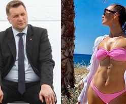 Kinga Rusin w bikini komentuje nowe pomysły ministra Czarnka: "UMYSŁOWE MASTODONTY. Próbuje się sprowadzić kobiety DO ROLI INKUBATORÓW"