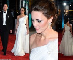 BAFTA 2019: księżna Kate w bieli zachwyca u boku męża (ZDJĘCIA)