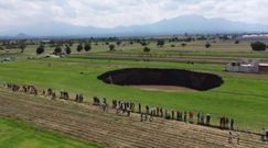 Ogromna dziura w ziemi w Meksyku. Niezwykłe nagrania świadków