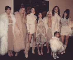 Kardashianki chwalą się futrami na Instagramie (ZDJĘCIA)