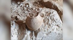 Bezcenne odkrycie w Izraelu. Turysta natknął się na naczynie z epoki brązu