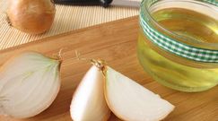 Syrop z cebuli i czarnego bzu - domowy sposób na jesienne przeziębienie