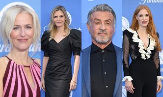 "Stara gwardia Hollywood" na imprezie Paramount: Gillian Anderson, Michelle Pfeiffer, Sylvester Stallone, Jessica Chastain... (ZDJĘCIA)