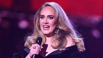 BRIT Awards 2022. Adele odbiera statuetkę i komentuje likwidację kategorii z podziałem NA PŁEĆ: "Uwielbiam być ARTYSTKĄ"