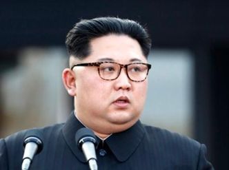 Koreański dyktator zaprezentował BRUDNĄ PUPĘ (FOTO)