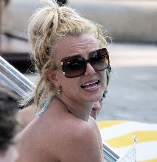 Britney pali marihuanę? "POCAŁUJCIE MNIE W D**Ę!"