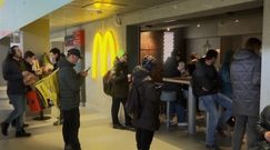 McDonald’s w Moskwie nadal przyciąga tłumy. Tak Rosja obchodzi sankcje
