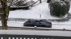McLaren kontra zaśnieżona droga w Kanadzie. Świadek nagrał wszystko telefonem