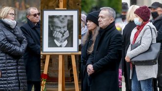 Pogrzeb Krzysztofa Kiersznowskiego. Rodzina i znani przyjaciele żegnają aktora (ZDJĘCIA)
