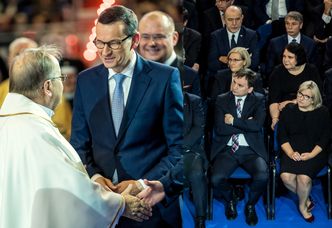 Premier Mateusz Morawiecki i śmietanka PiS-u świętują urodziny Radia Maryja (ZDJĘCIA)