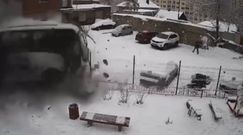 Rozpędzony autobus i popsute hamulce. Dramatyczne nagranie z Rosji