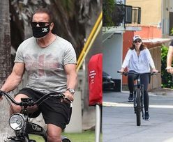 Zamaskowany Arnold Schwarzenegger przemierza rowerem ulice Santa Monica w towarzystwie ciężarnej córki i Chrisa Pratta (ZDJĘCIA)