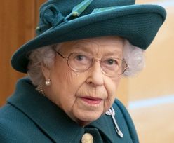 Królowa Elżbieta II REZYGNUJE ze świątecznej tradycji. "Nie wierzę, że zostanie KOMPLETNIE SAMA"