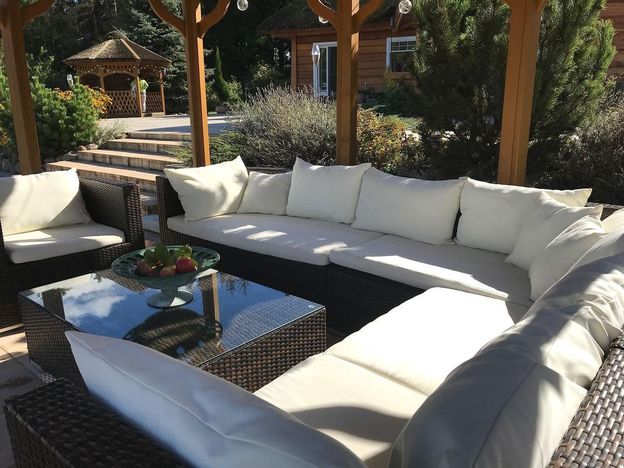 Edyta i Cezary Pazurowie WYNAJMUJĄ swoją mazurską willę turystom. Długi weekend na Warmii nie jest tani... (ZDJĘCIA)