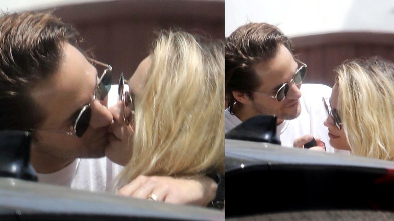 Beztroska Margot Robbie całuje się z mężem przed autem (ZDJĘCIA)