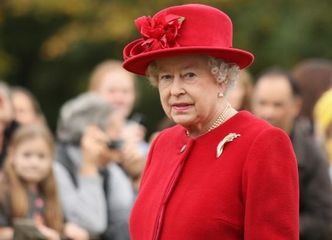 Elżbieta II miga się od płacenia podatków? Wyprowadziła 10 MILIONÓW FUNTÓW na Kajmany!