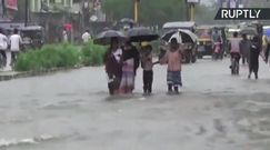 Dramatyczny bilans powodzi w Indiach: 135 ofiar śmiertelnych i miliony bez dachu nad głową