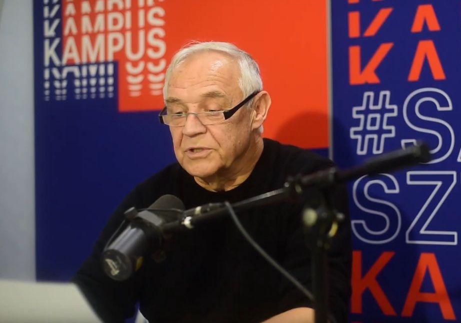 Marek Kondrat czyta "Chcemy być wyżej" Sokoła (fot. Radio Kampus)
