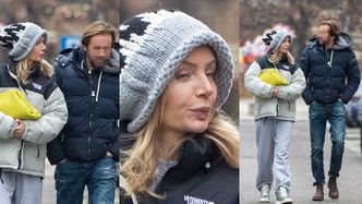 Agnieszka Woźniak-Starak w wełnianej czapce spaceruje w centrum Warszawy z ukochanym u boku (ZDJĘCIA)