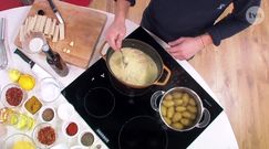 Serowe fondue z kuchni alpejskiej
