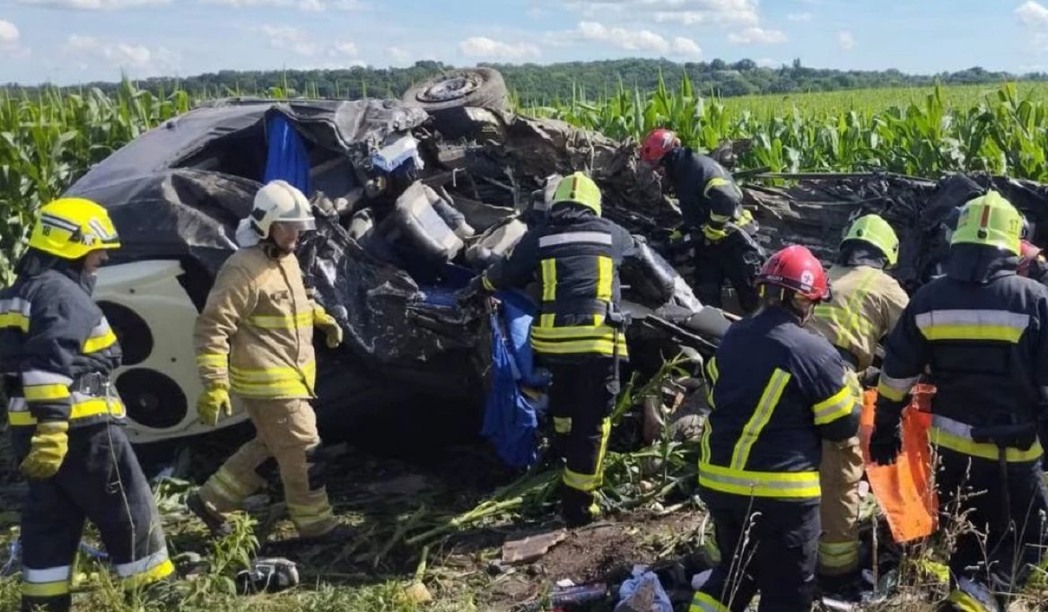 Tragic accident in Ukraine. 14 people dead, including a child.