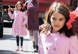 Katie Holmes z córką w różowym płaszczu Diora! "Suri ma własną stylistkę" (ZDJĘCIA)